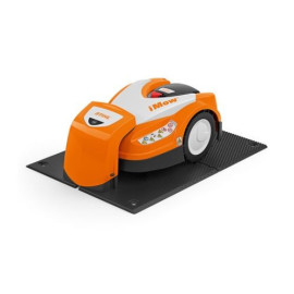 Robot Stihl RMI 422 chez Melain motoculture à Saint Sauveur le Vicomte