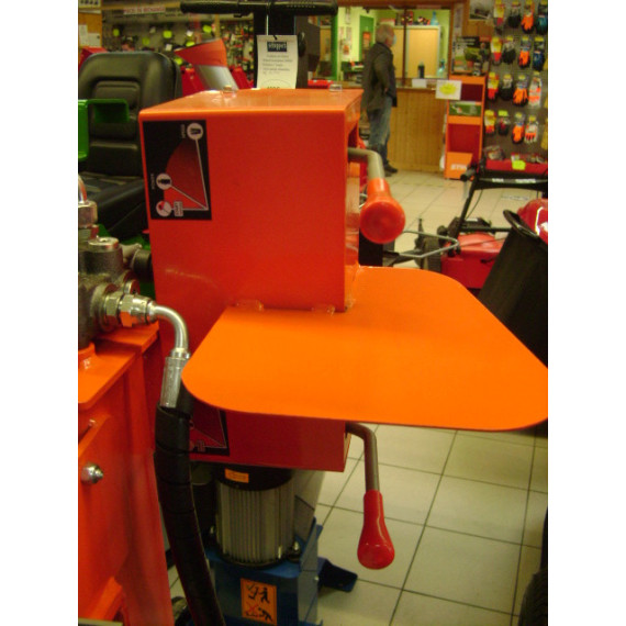 Fendeuse dormak RL15LTC chez MELAIN MOTOCULTURE