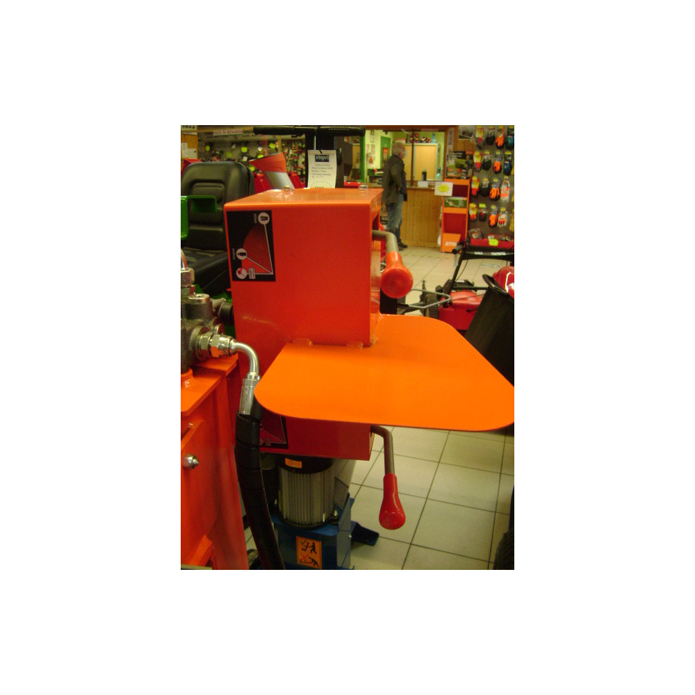 Fendeuse dormak RL15LTC chez MELAIN MOTOCULTURE