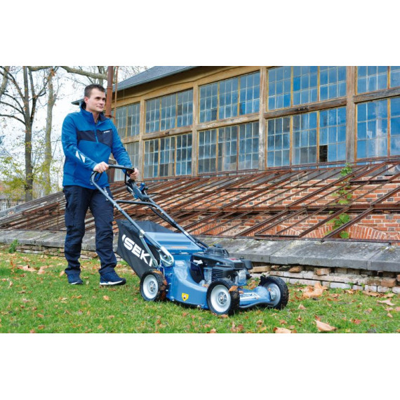 Tondeuse ISEKI SW8210 BHAE4-HD chez MELAIN Motoculture