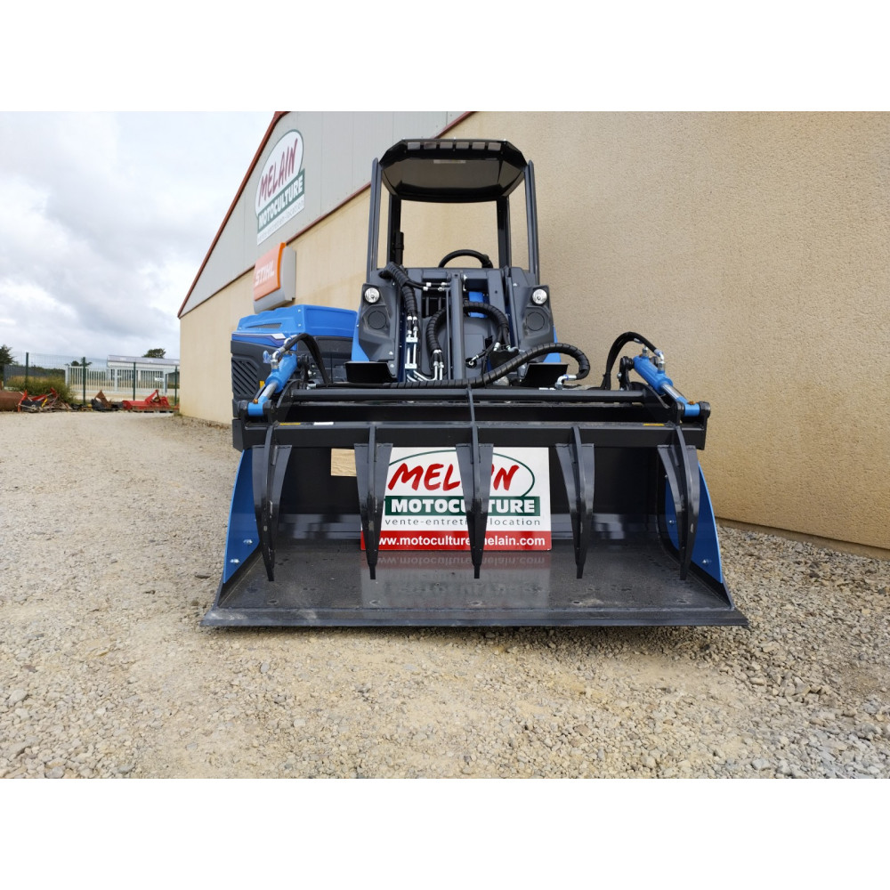 Chargeuse Multione 5.3K chez MELAIN MOTOCULTURE