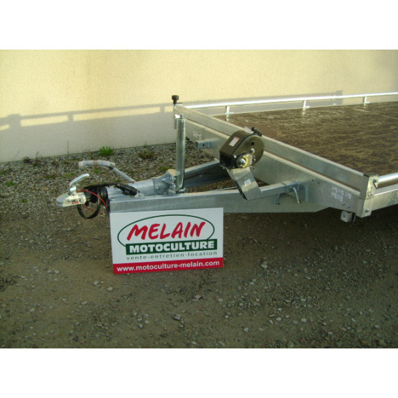Remorque plateau porte voiture Lider 43650F chez MELAIN Motoculture à Saint Sauveur le Vicomte