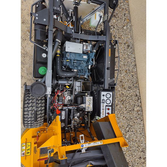 Tondeuse WALKERS MOWERS MD21 chez MELAIN Motoculture