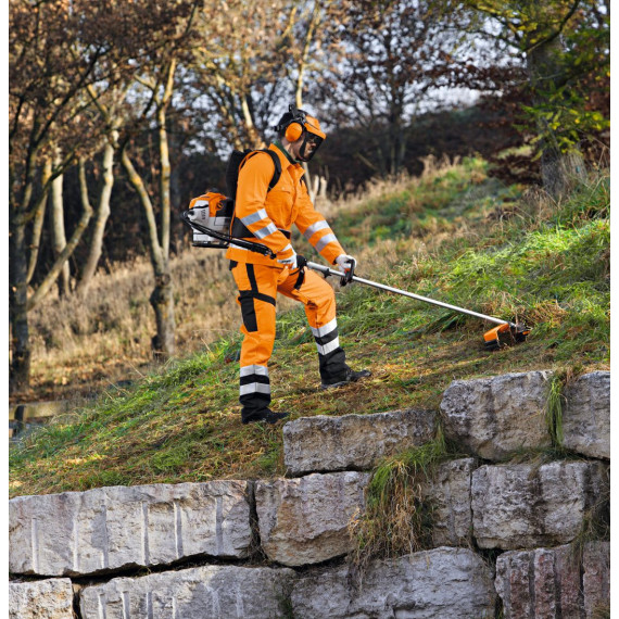 Débroussailleuse à dos cylindrée : 45cm3 +lame+tête fil+harnais FR 460 TC-EM STIHL
