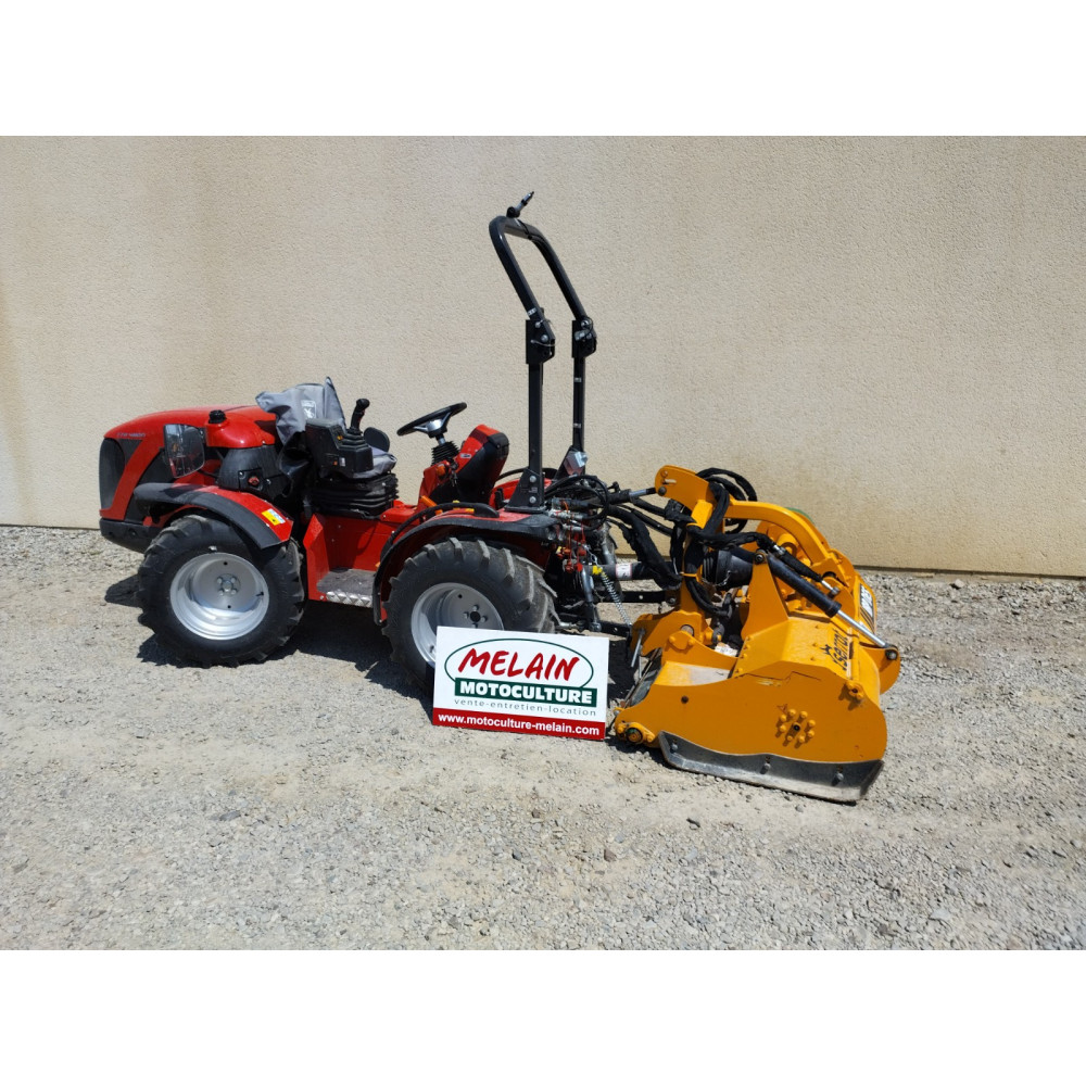 TRACTEUR à poste réversible ANTONIO CARRARO TTR4800 HST chez Melain Motoculture