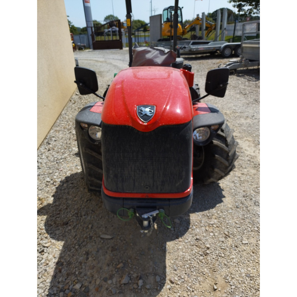 TRACTEUR à poste réversible ANTONIO CARRARO TTR4800 HST chez Melain Motoculture