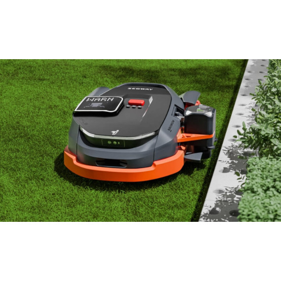 Robot de tonte Segway X350E chez Melain motoculture