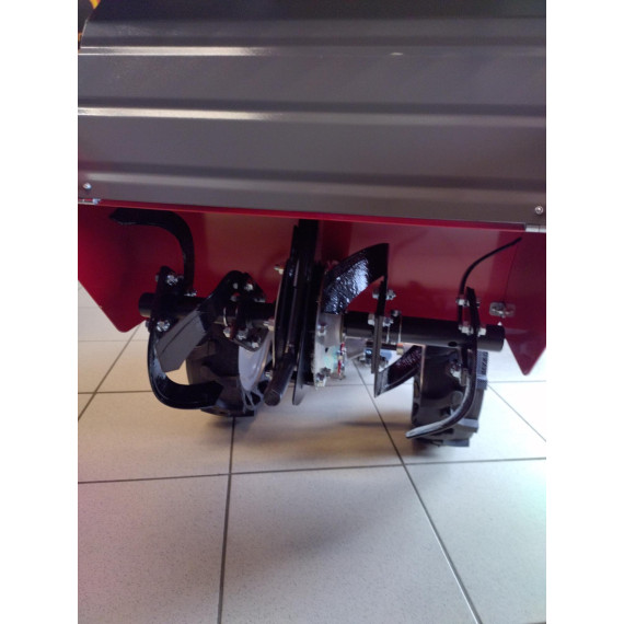 Fraises arrières SENTAR FAS48R, avec roues increvables chez MELAIN MOTOCULTURE